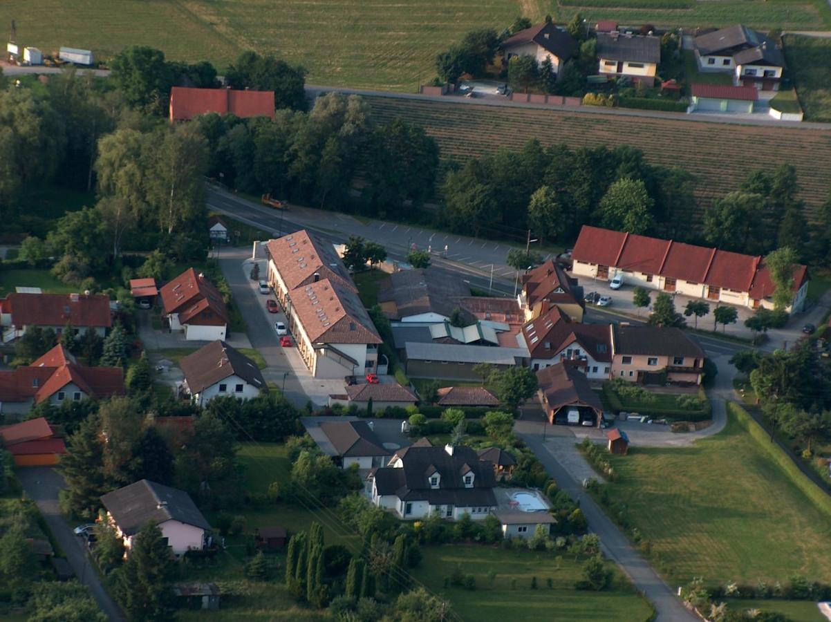 Apartmenthausmannstaetten Hausmannstatten Экстерьер фото